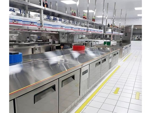 厨房设备如何清洁？